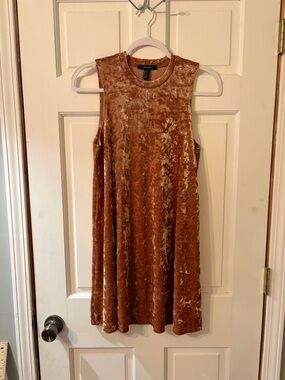 Forever 21 Rust/Dark Orange Crushed Velvet Contemporary Dress. Size M